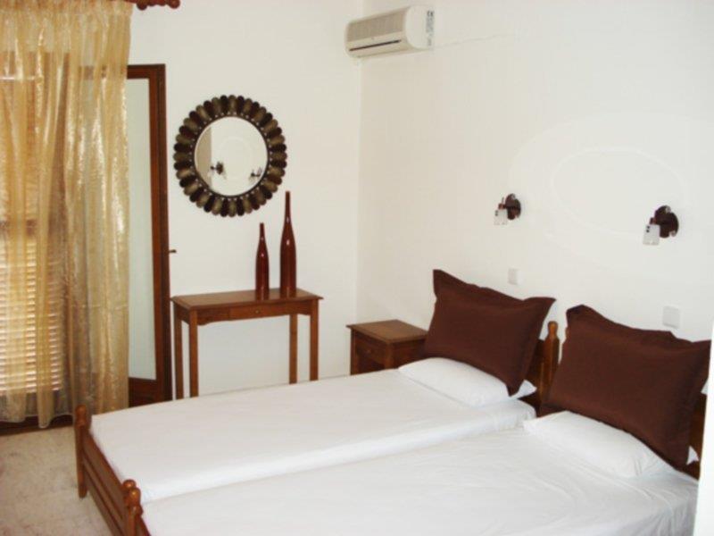 Aparthotel Zephyros à Polychrono Extérieur photo