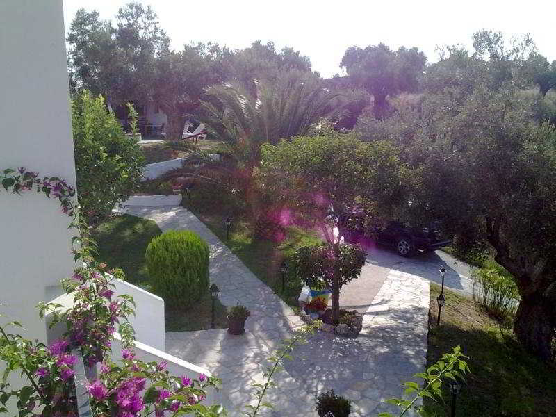 Aparthotel Zephyros à Polychrono Extérieur photo