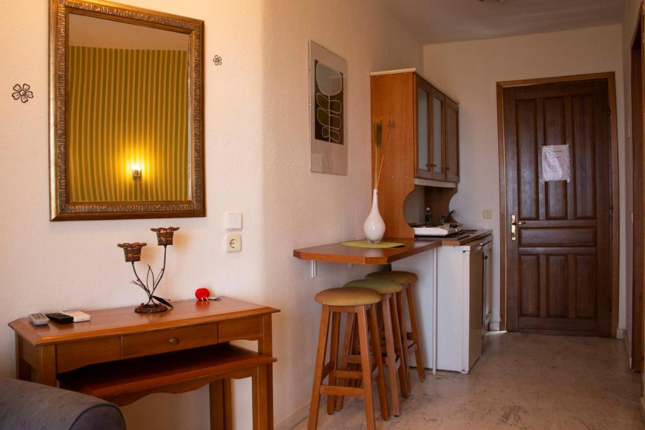 Aparthotel Zephyros à Polychrono Extérieur photo